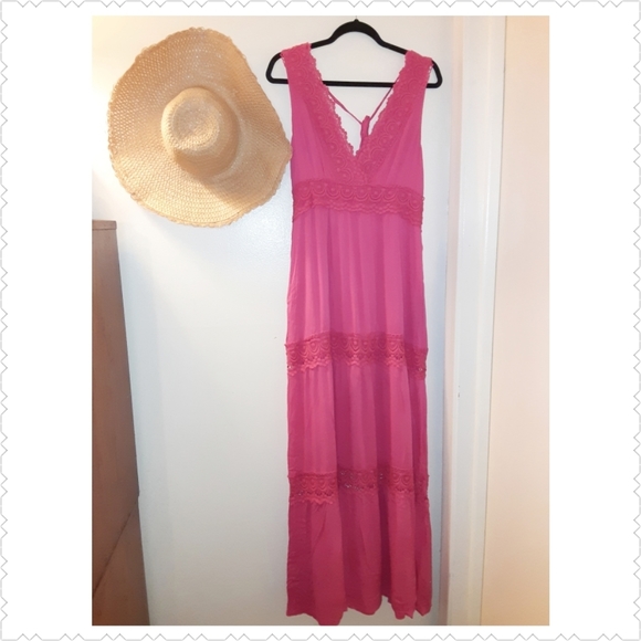 Womens Maxi Dress - Picture 5 of 7